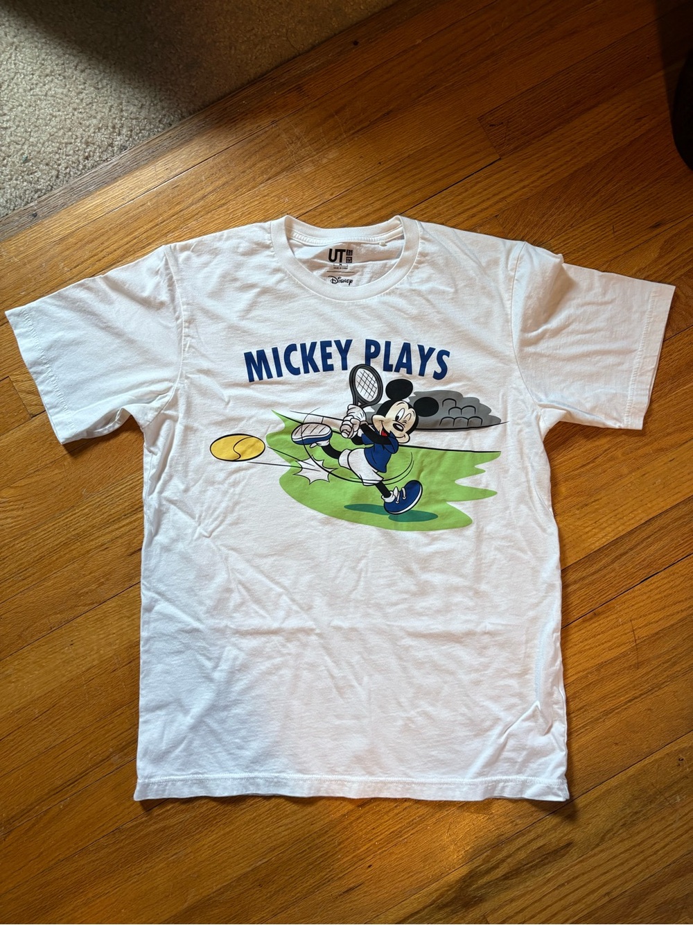 Uniqlo Disney Mickey Plays White Graphic Tee